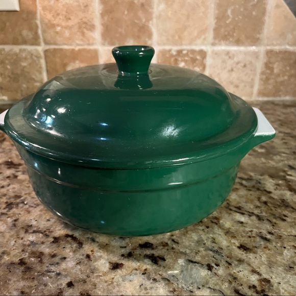 Emile Henry Dutch Oven - Picture 8 of 10